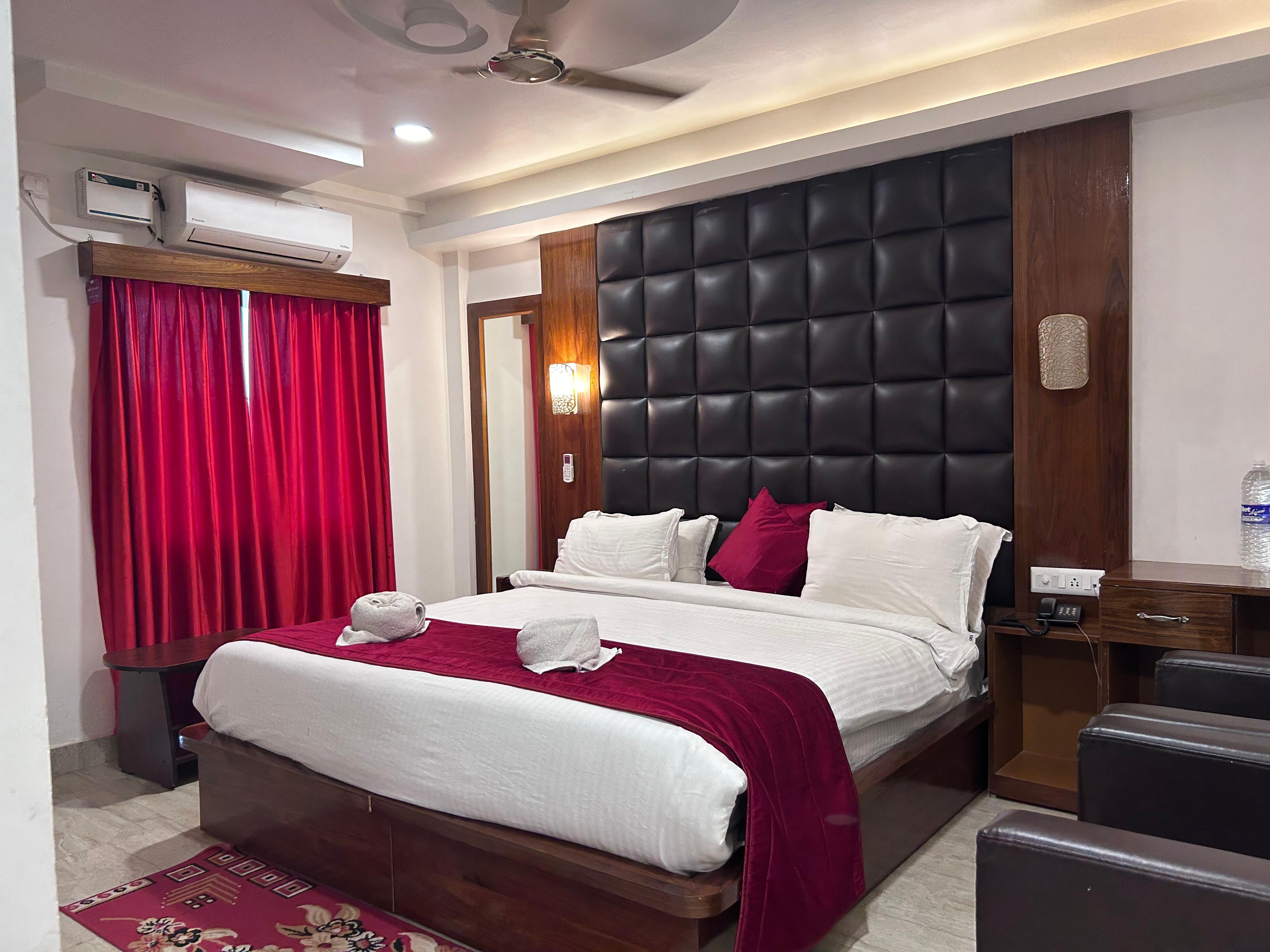 Executive Room Workspace